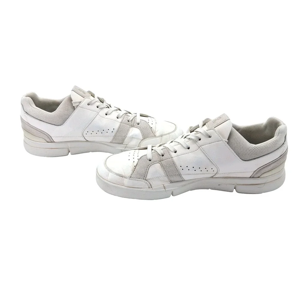 On THE ROGER Clubhouse Shoes Mens Size 13 White Leather Tennis Sneakers 48.99144